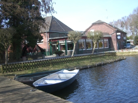 Wegberg-Busch : Holtmühlenweg, die Holtmühle ist ein beliebtes Ausflugsziel, Restaurant und "Cafe am See" 